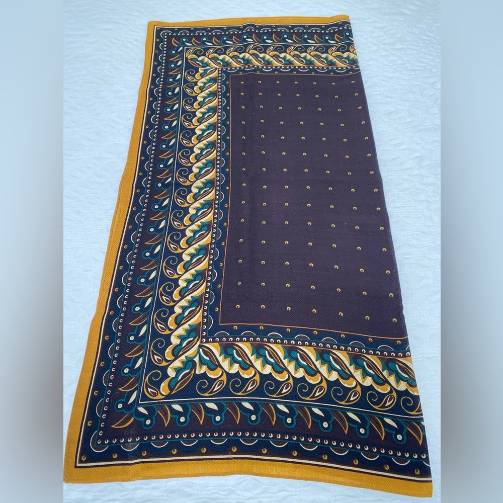 Vintage Perry Ellis scarf - Picture 3 of 8
